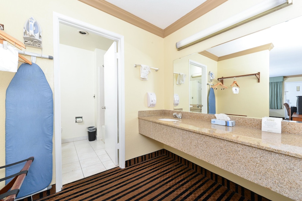 Americas Best Value Inn Vacaville Napa Valley 12/40