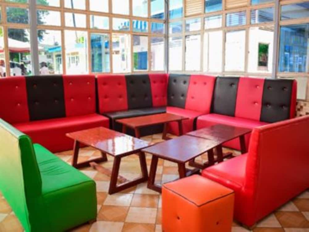 Garden Park Hotel Mtwapa 12/25