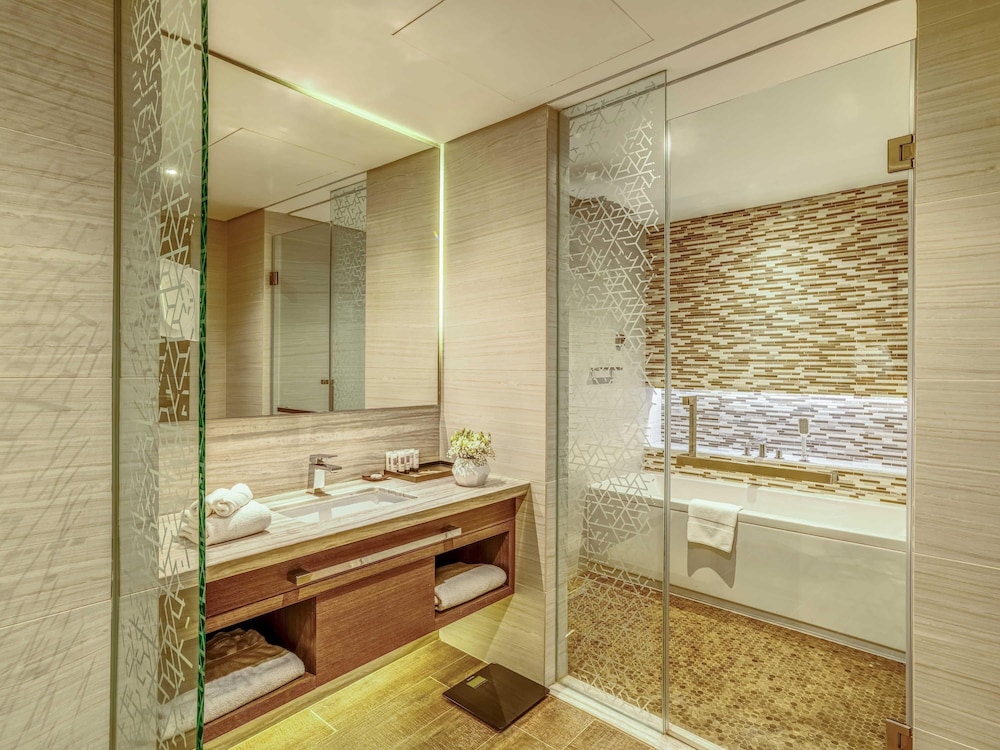 Pullman Hotel Sharjah 63/63