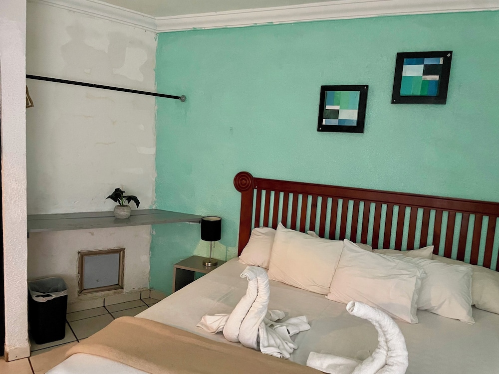 Hotel Chi Ibal Hu Cancun 23/33