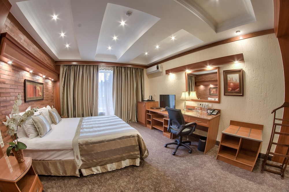 Uyut Hotel 21/69