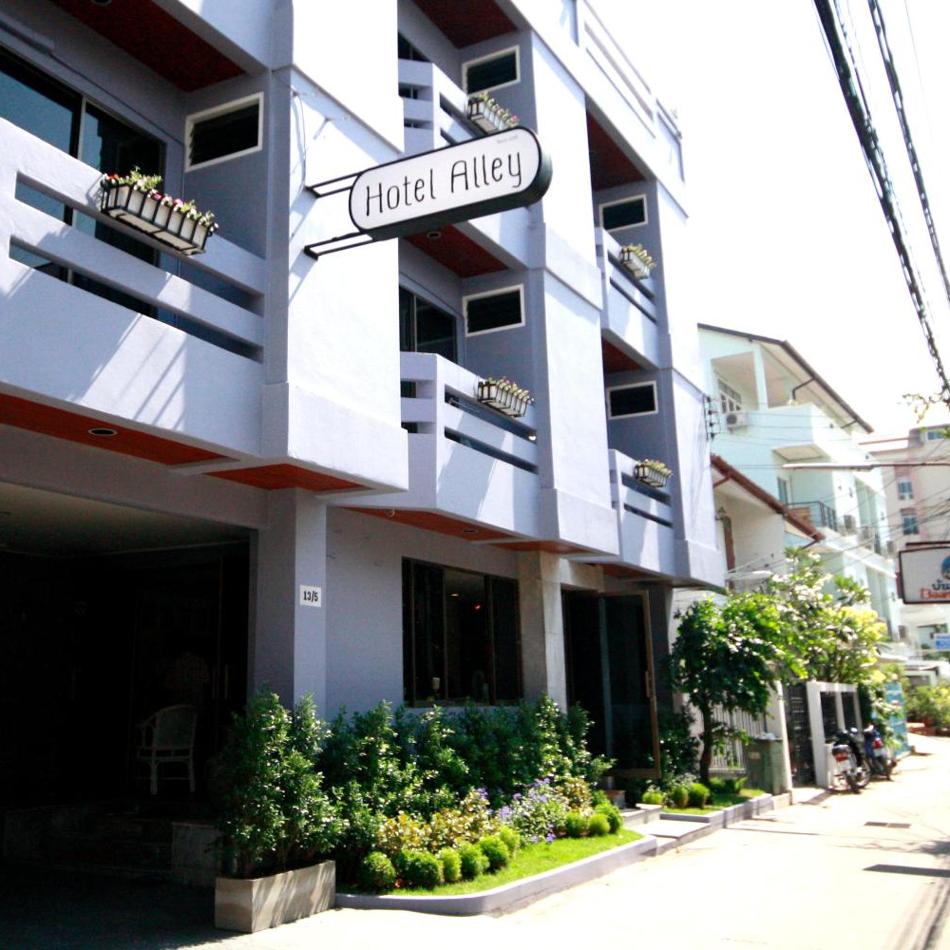 Hotel Alley 2/38