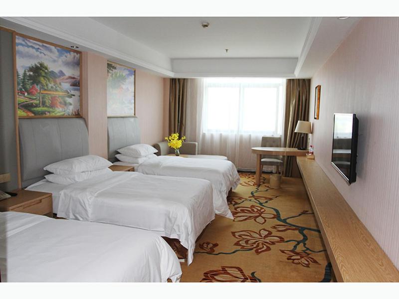 Vienna 3 Best Hotel Shanghai Expo Sanlin 6/20