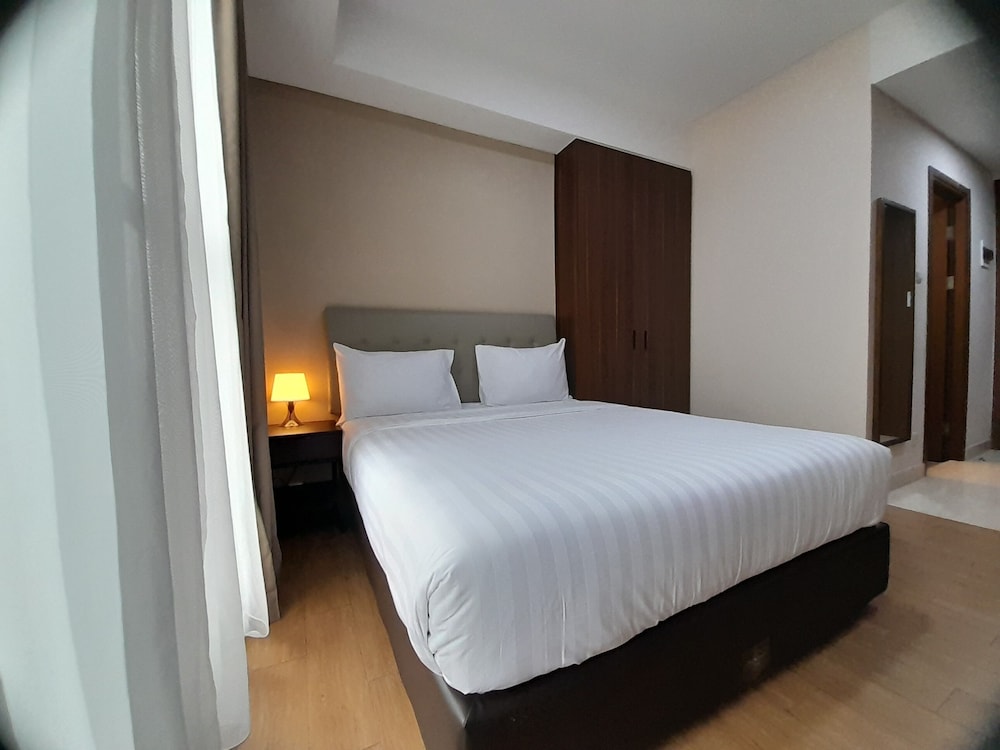 Kawana Golf Residence 16/60