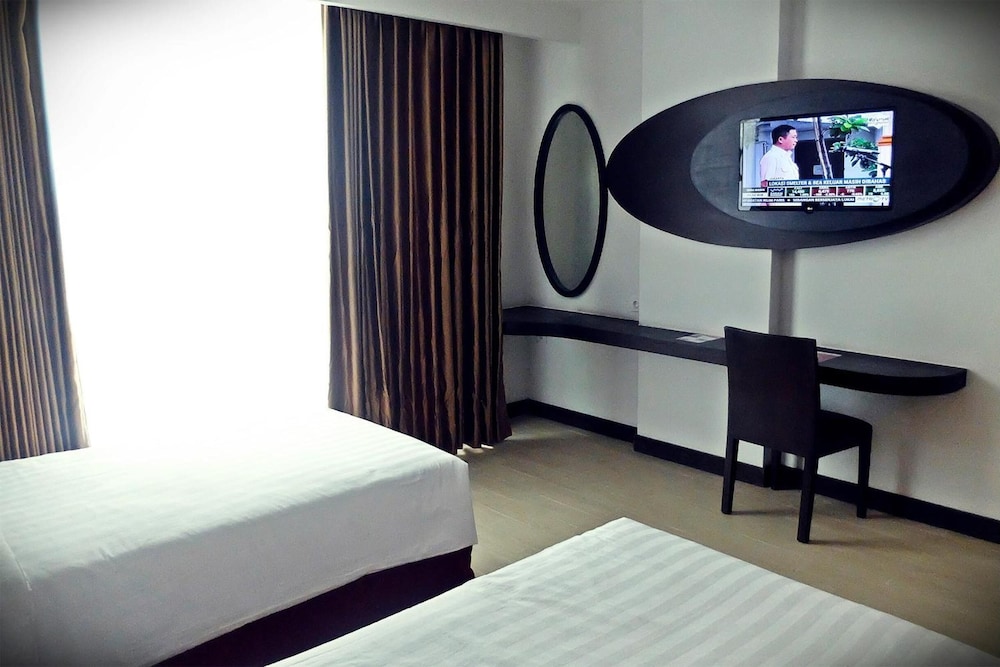 Grand Orchid Hotel 9/19
