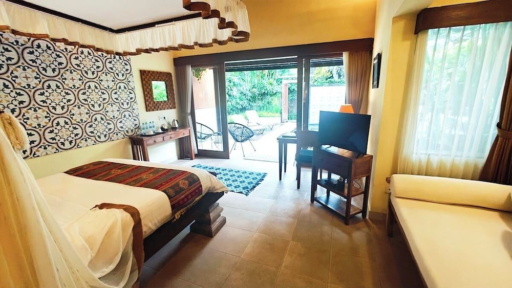 Villa Nirvana 25/81