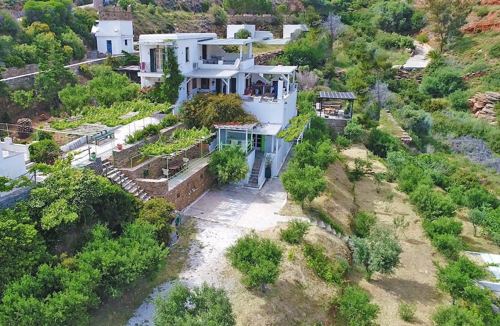 KYPRI APARTMENTS 39/50
