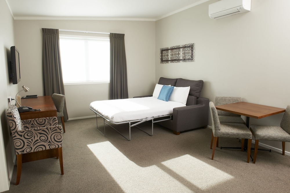 Argent Motor Lodge 16/32