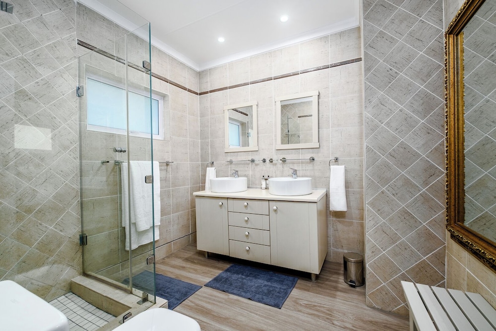 LUXURY, SUITE, DOUBLE BED