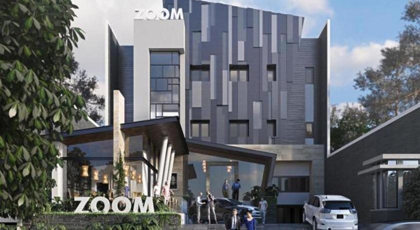 Zoom Dharmahusada Surabaya 5/42
