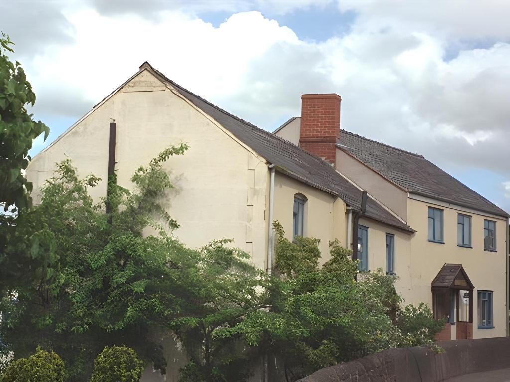Brownhill House 1/17