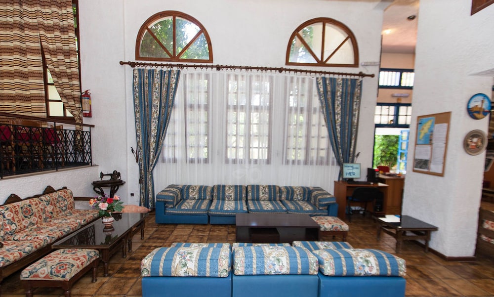 Oasis Hotel Bungalows 41/64