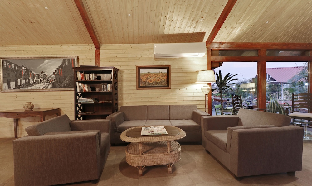 Treebo Premium Blue Mountain Country Club And Resort 23/30