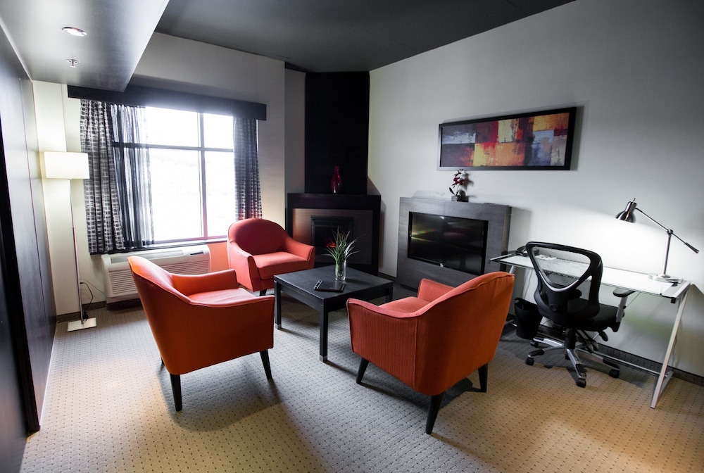Grand Times Hotel Quebec City Airport 50/60