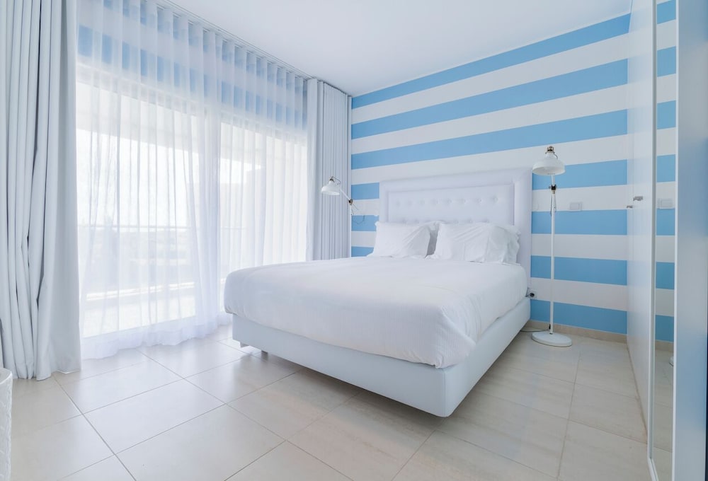 1 Bedroom, Superior, Apartment, Double Bed, Pool View