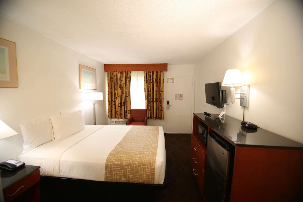 Room, Queen Bed