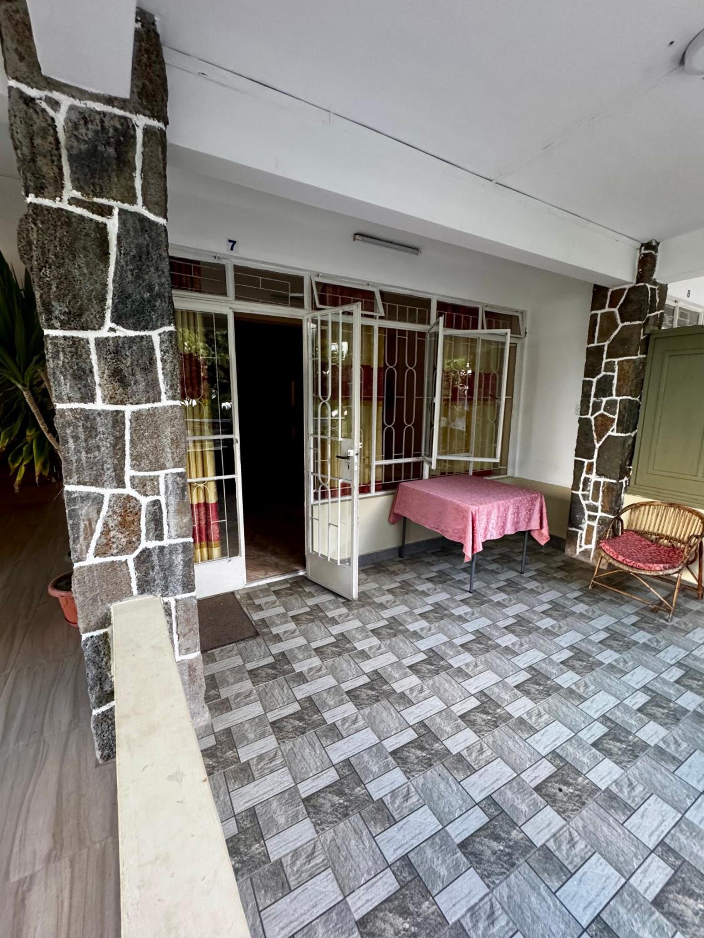 Pereybere Beach Apartments 6/83