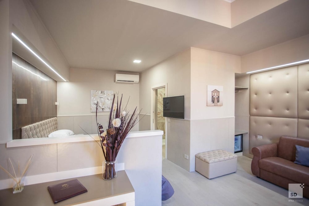 Hotel Cavour 34/49