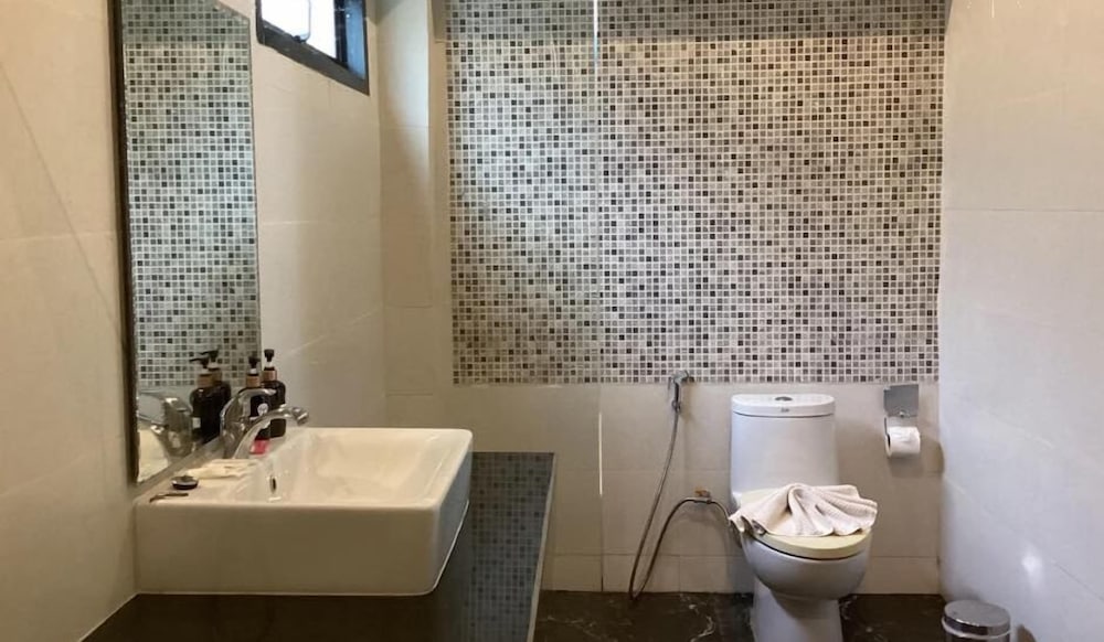 Studio, Queen Bed, Pool Access، Lanta Sport Resort 3/3