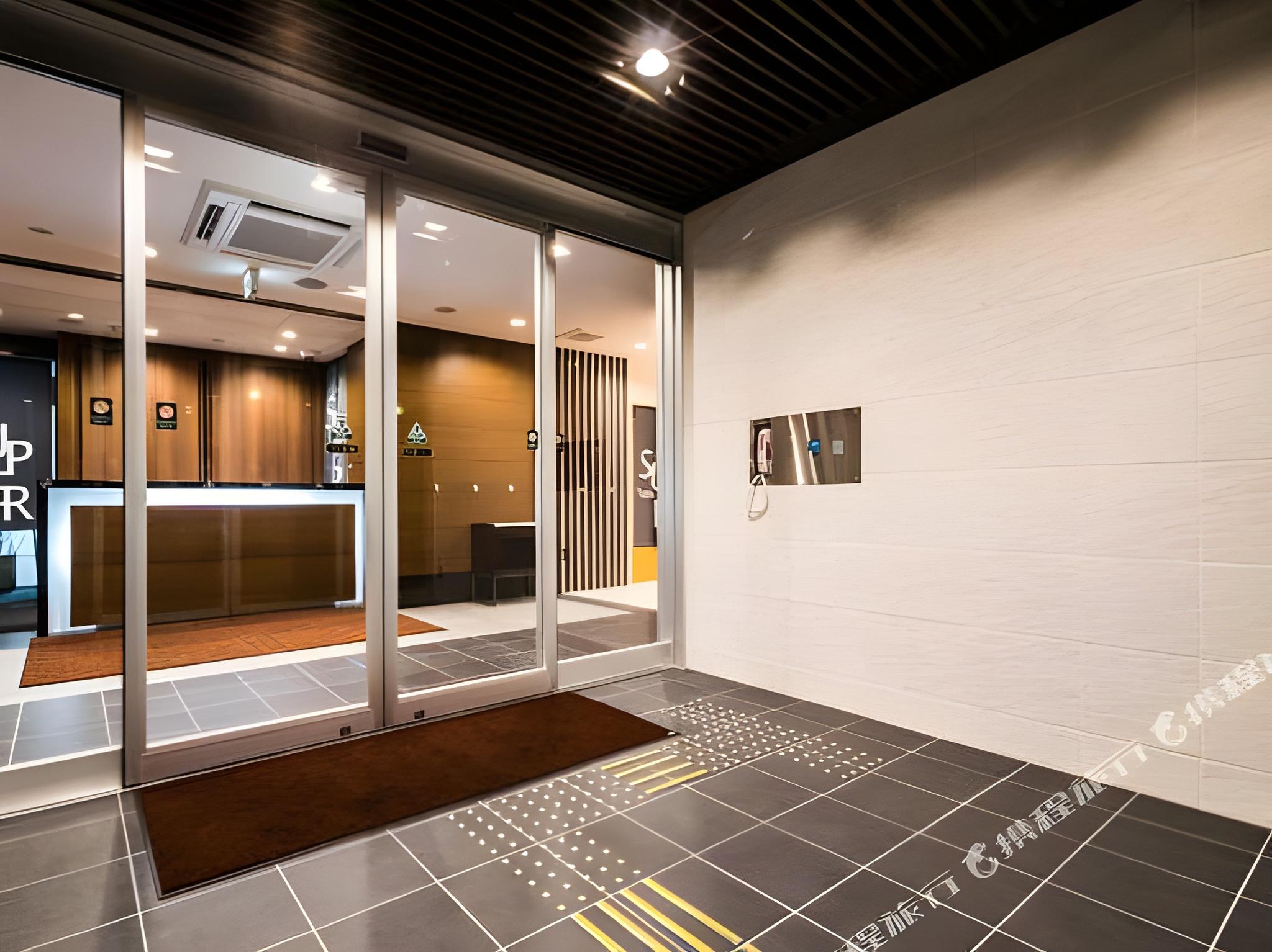 Super Hotel Gotsu Ekimae 25/25