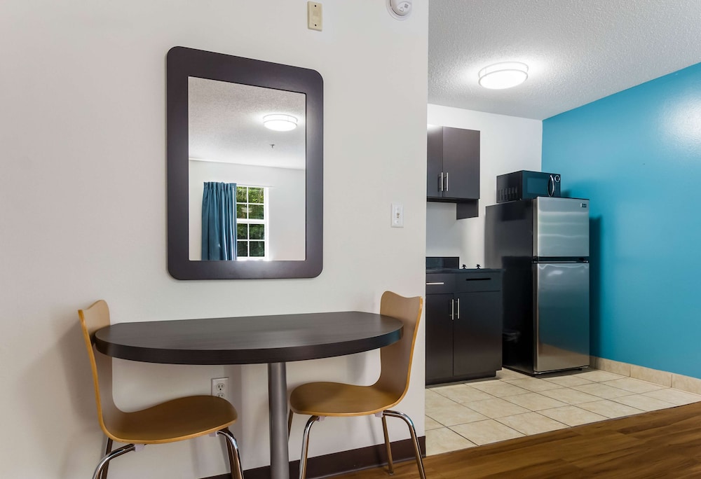 Motel6 Gulf Shores, AL 26/34