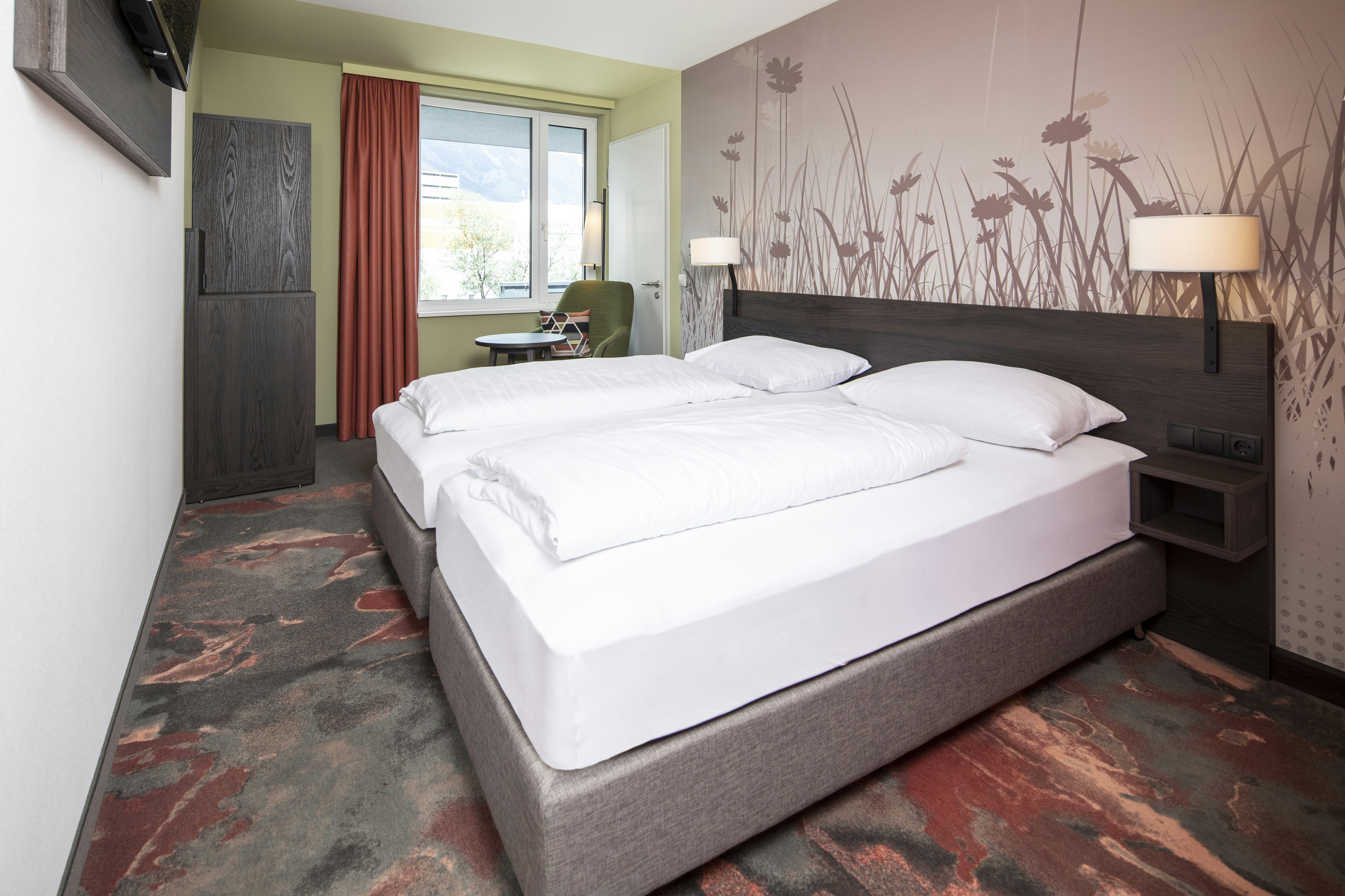 Hwest Hotel Hall 13/38