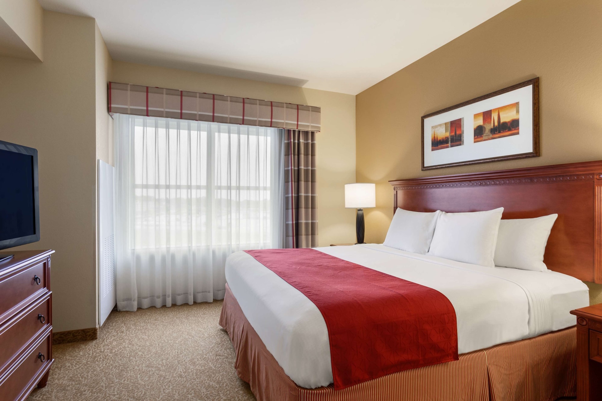 1 BEDROOM, SUITE