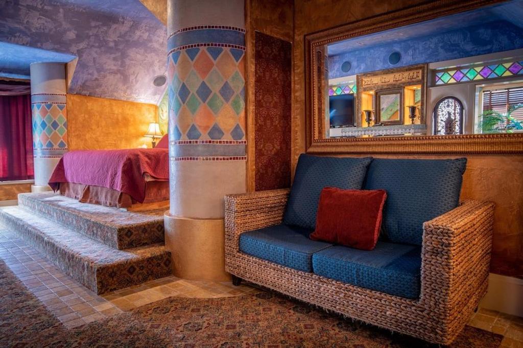 Arabian, King Bed
