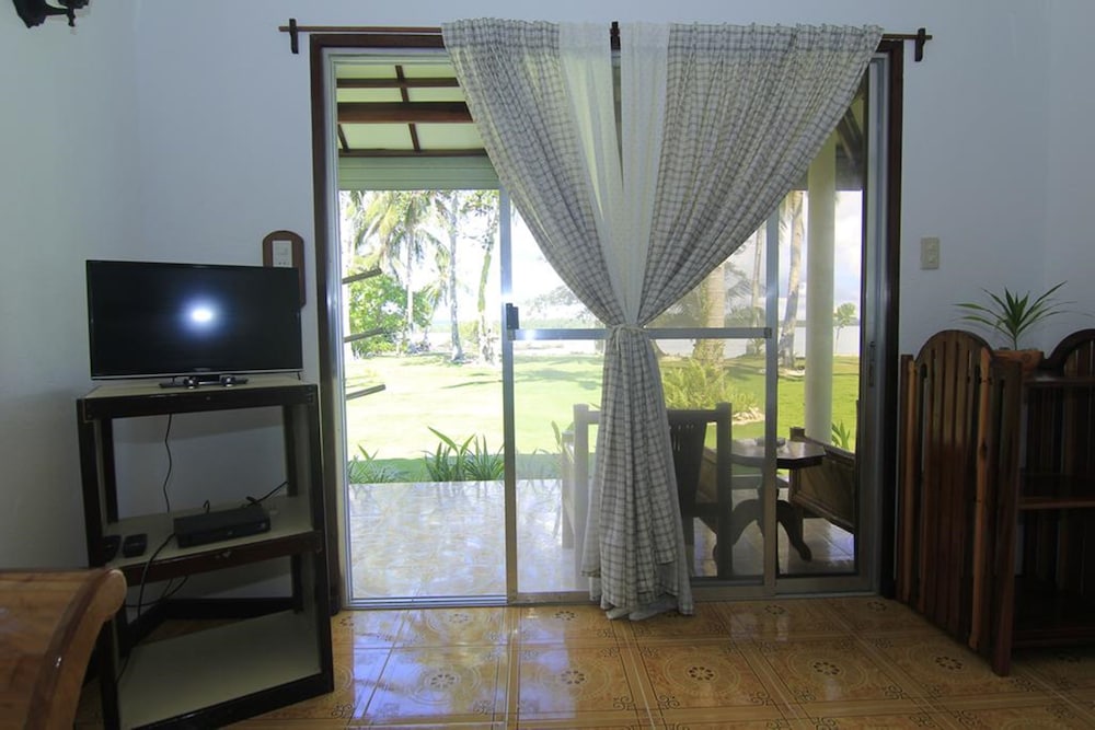 Ocean 101 Beach Resort 38/50