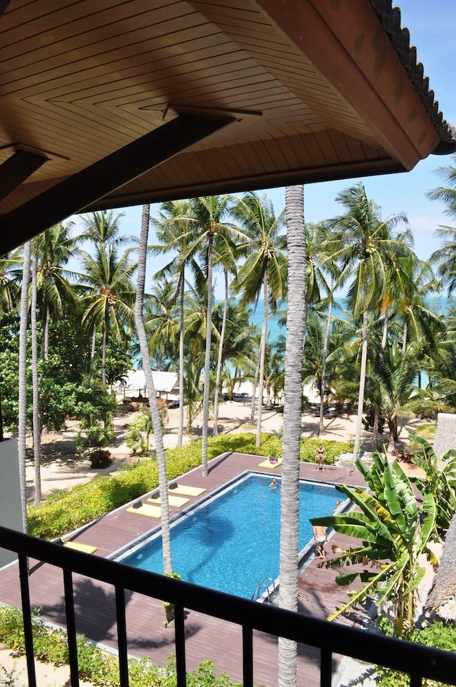 ASTROCOCO beach resort by Coconut Beach 7/42