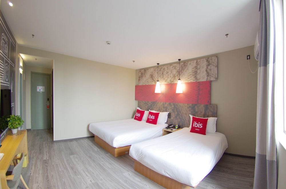 Ibis Beijing Tiantandongmen Metro Station Hotel 35/62