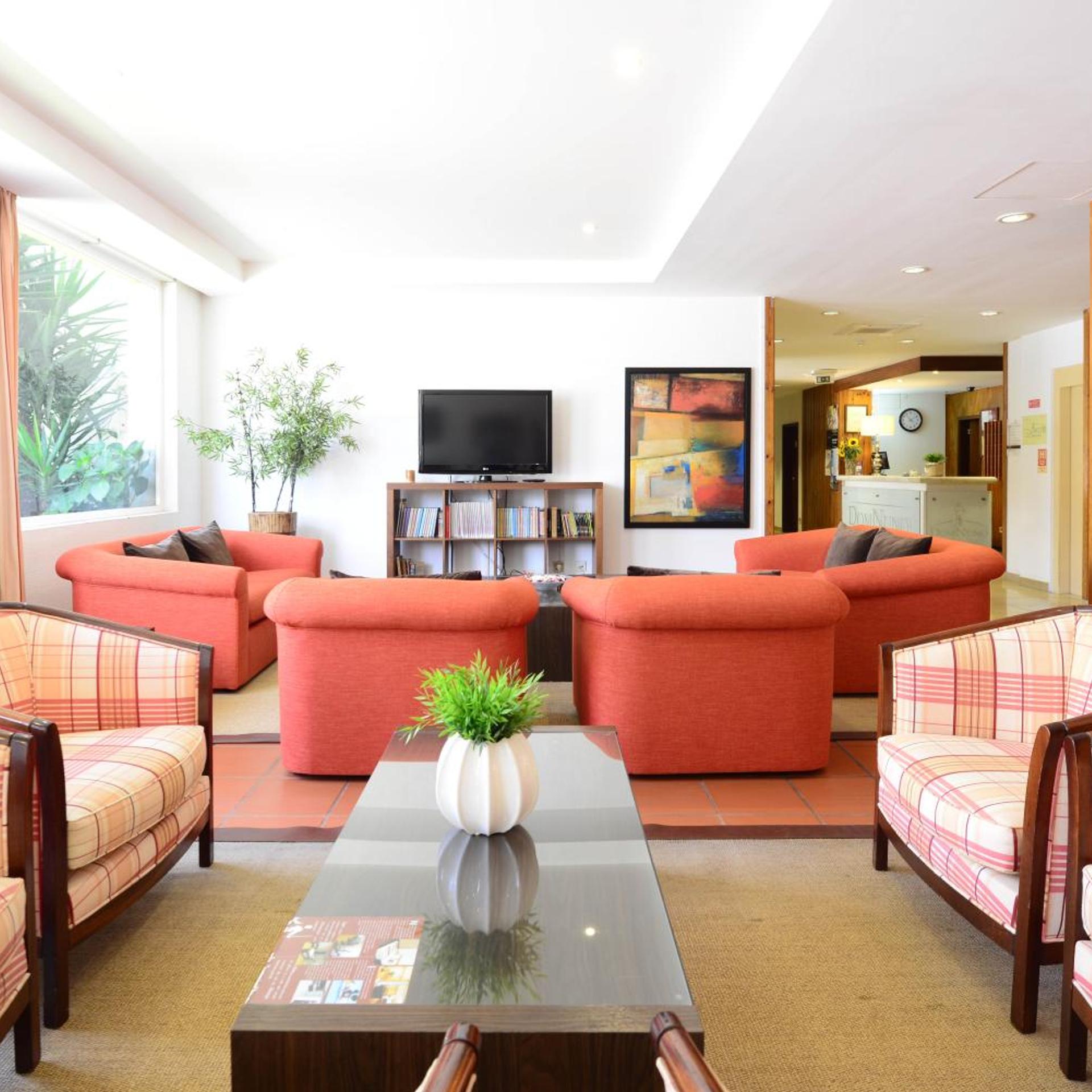 Hotel Dom Nuno 33/49