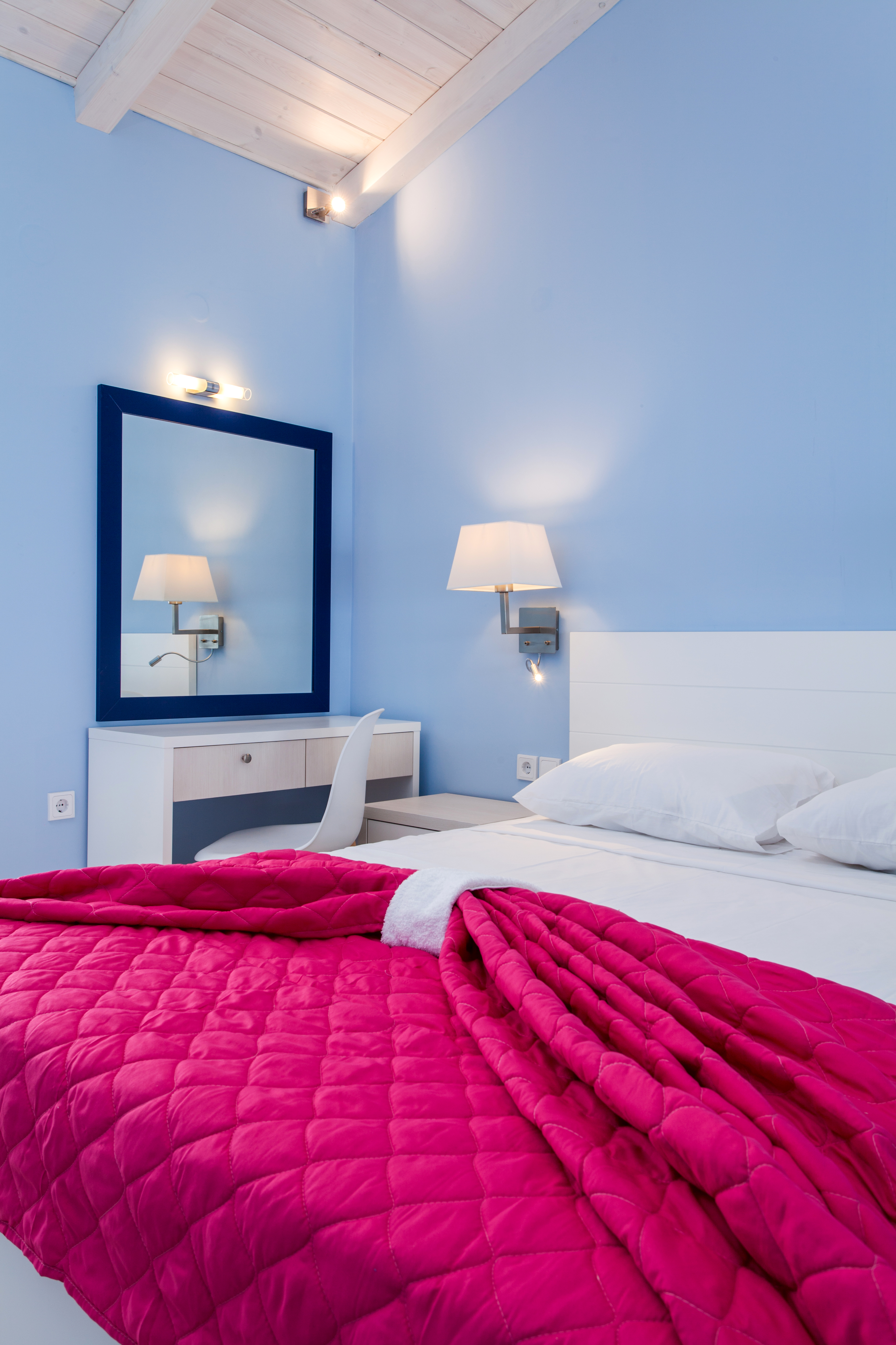 One Space, Studio, Sea View