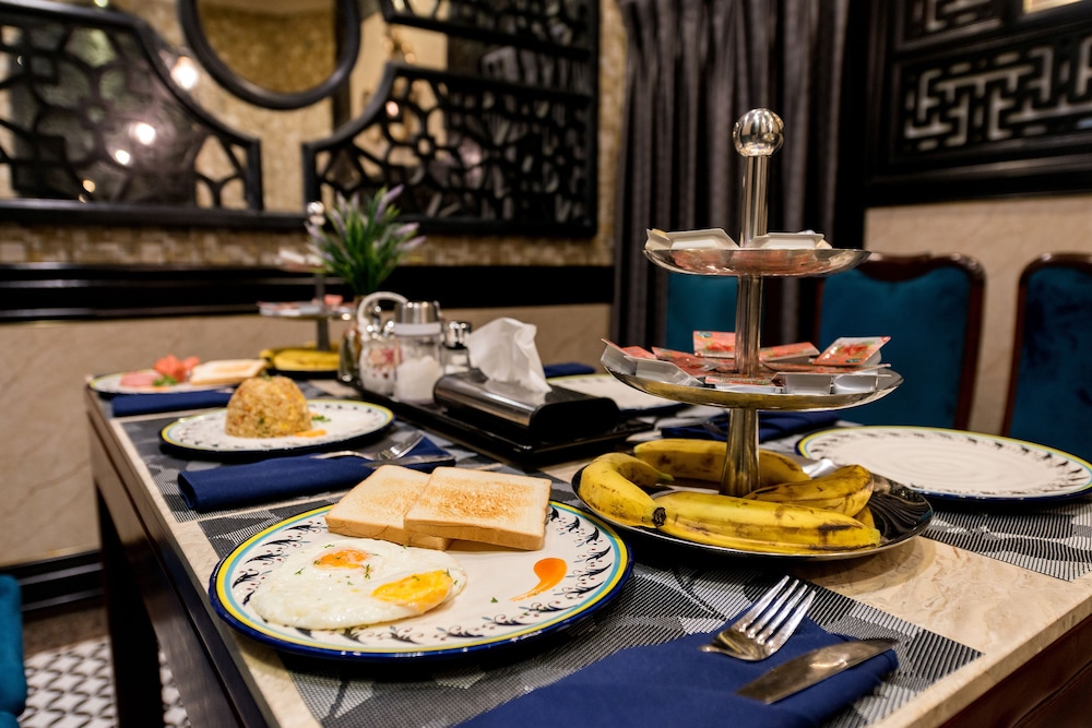 Prince Ii Hotel 47/56
