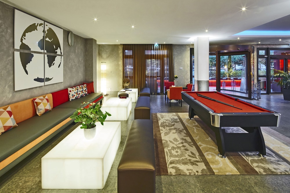 Kyriad Prestige Lyon Est Saint Priest Eurexpo Hotel And Spa 62/72