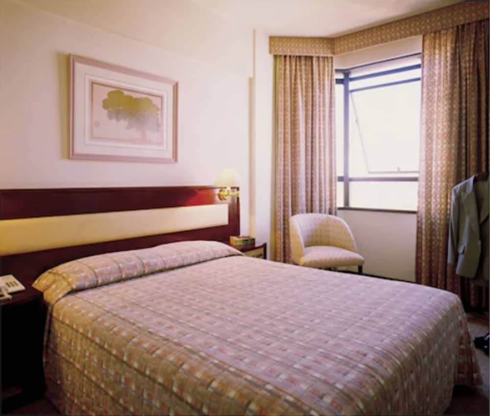 L HIRONDELLE APART HOTEL 8/32