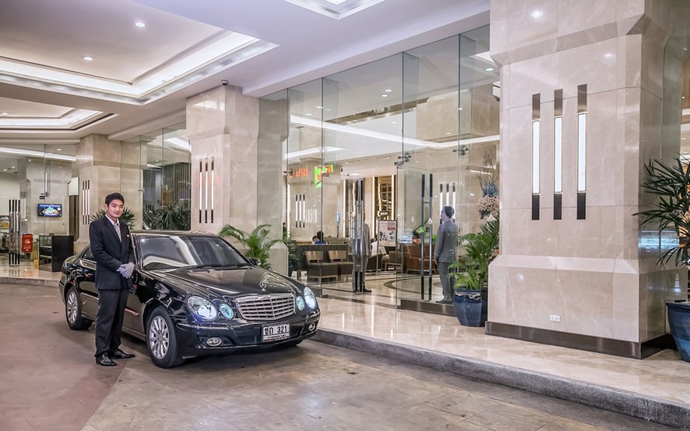 Arnoma Grand Bangkok 54/58