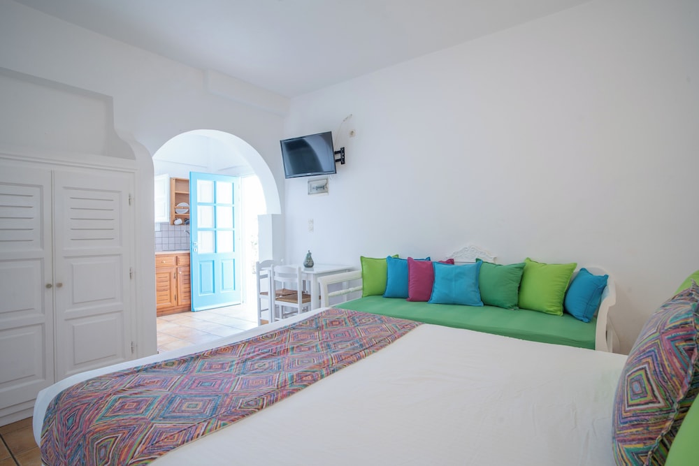 Abelonas Retreat Sunset & Sunrise Lodgins 47/51