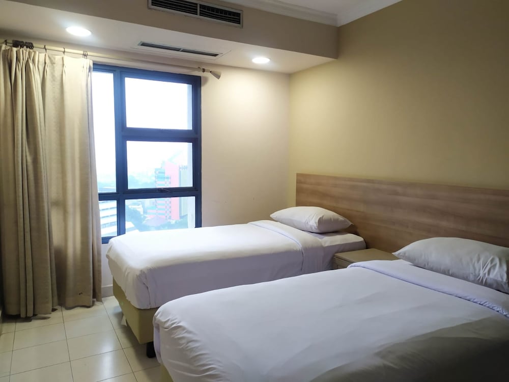 Grand Tropic Suites Jakarta 23/64