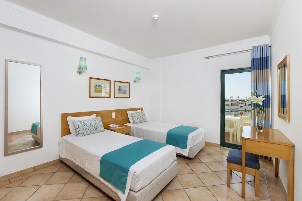 1 BEDROOM, CLASSIC, APARTMENT, BALCONY, SUNNY SIDE