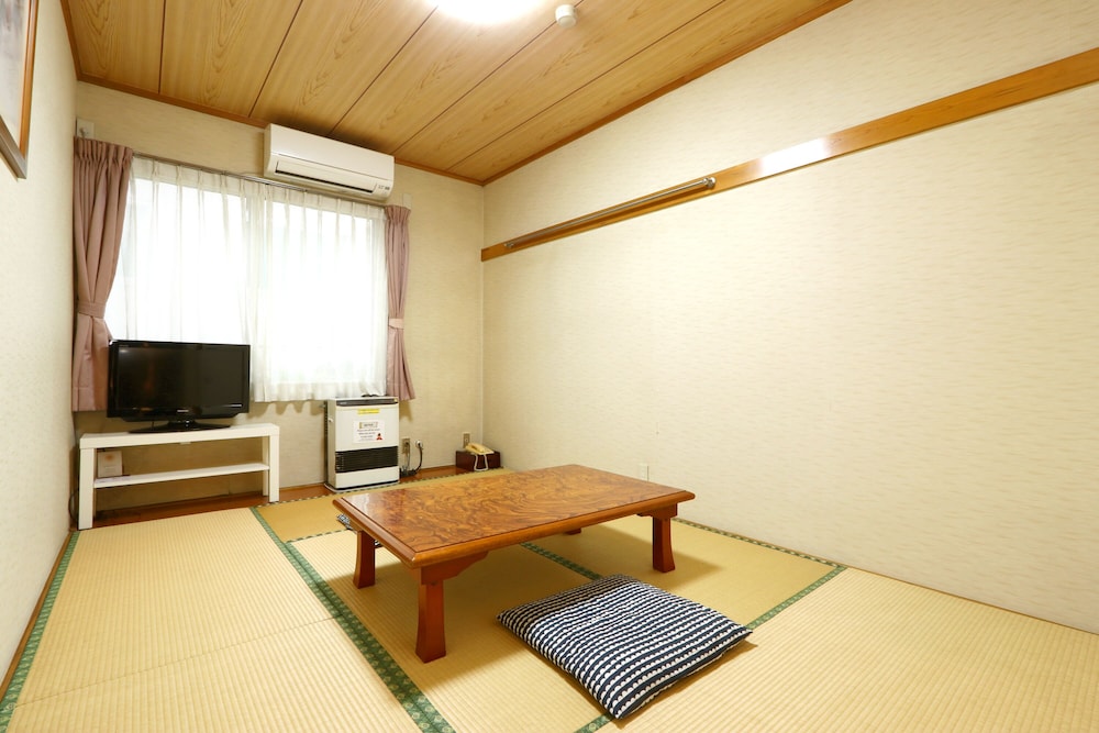 Belle Vue Nishiura 42/58