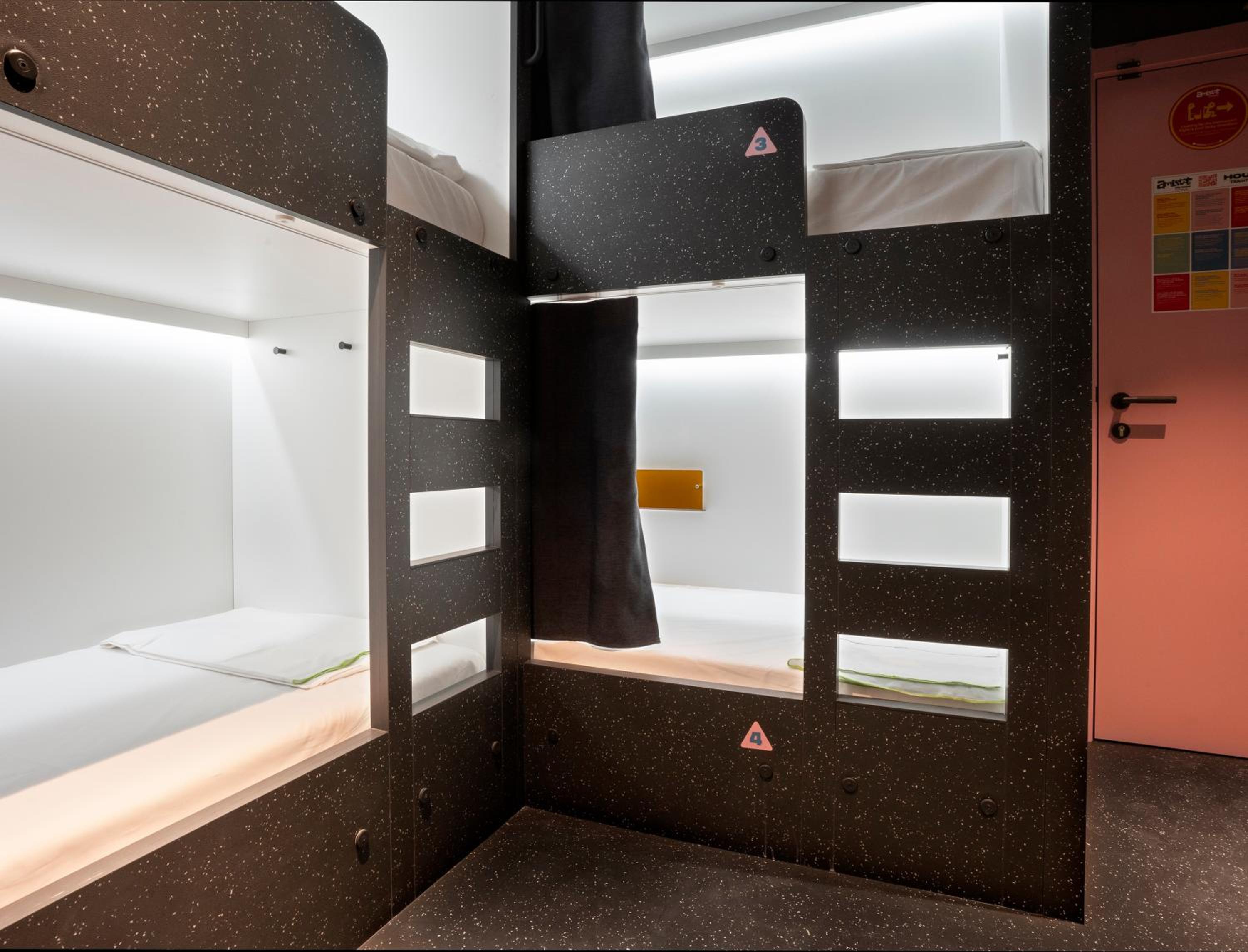 Female Dorm, Female Only, Standard, 4 Beds