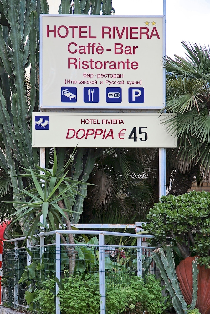Hotel Riviera 7/62