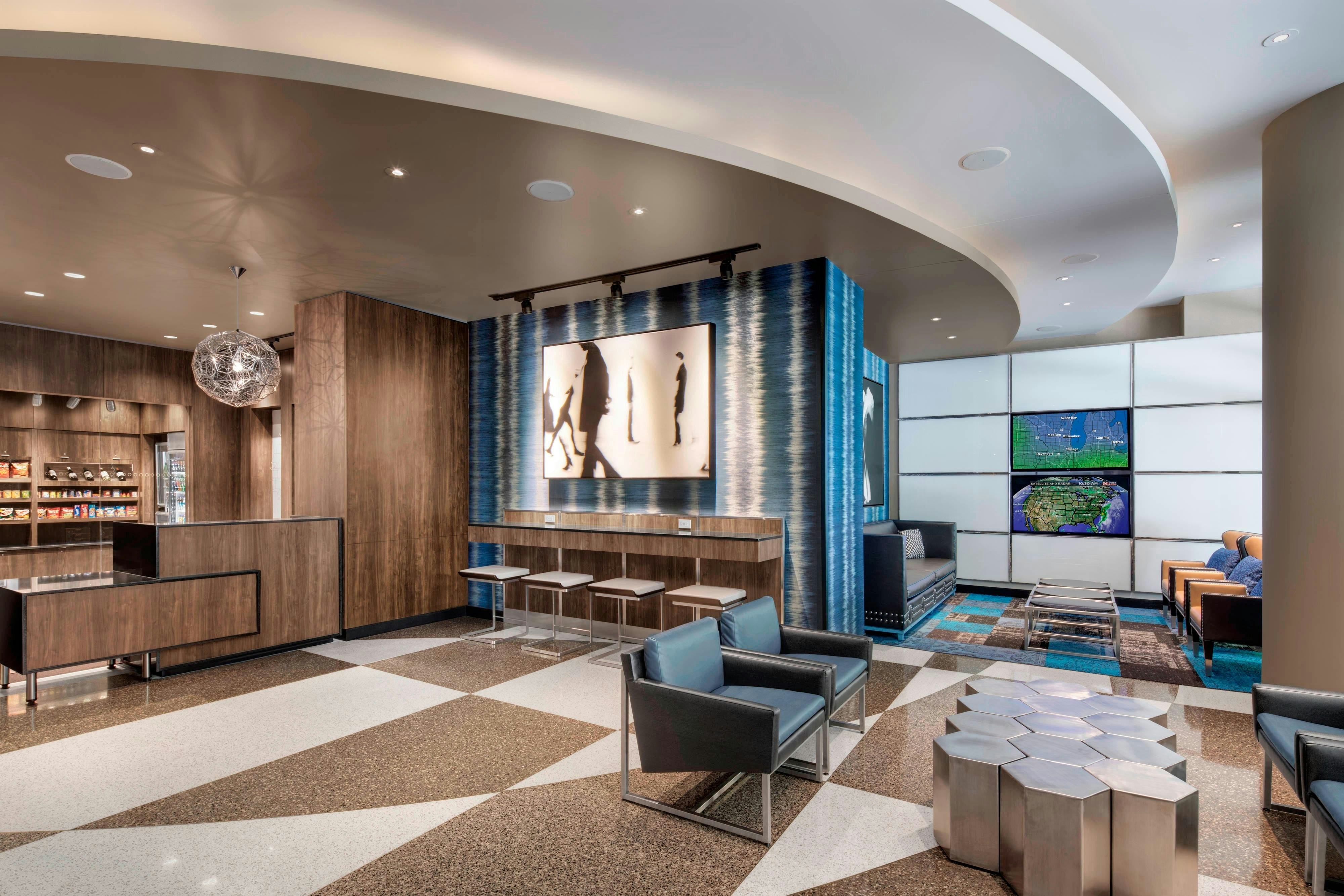 Fairfield Inn & Suites Chicago Downtown / Magnificent Mile 7/16