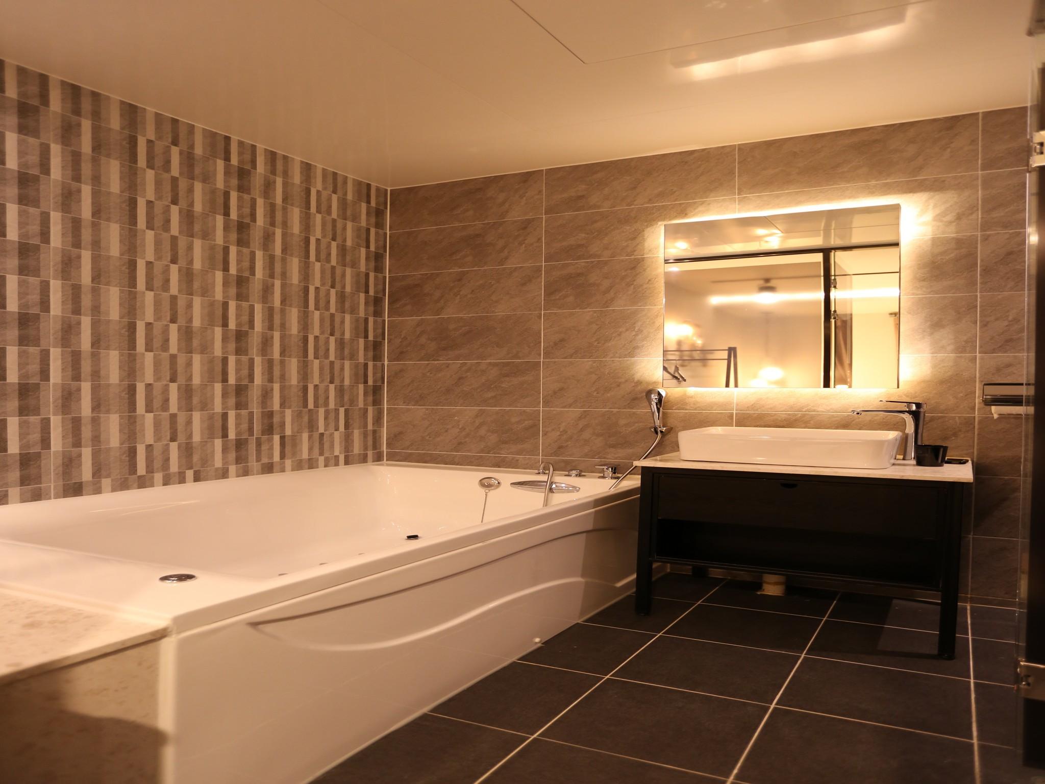 Idea Hotel 80/80