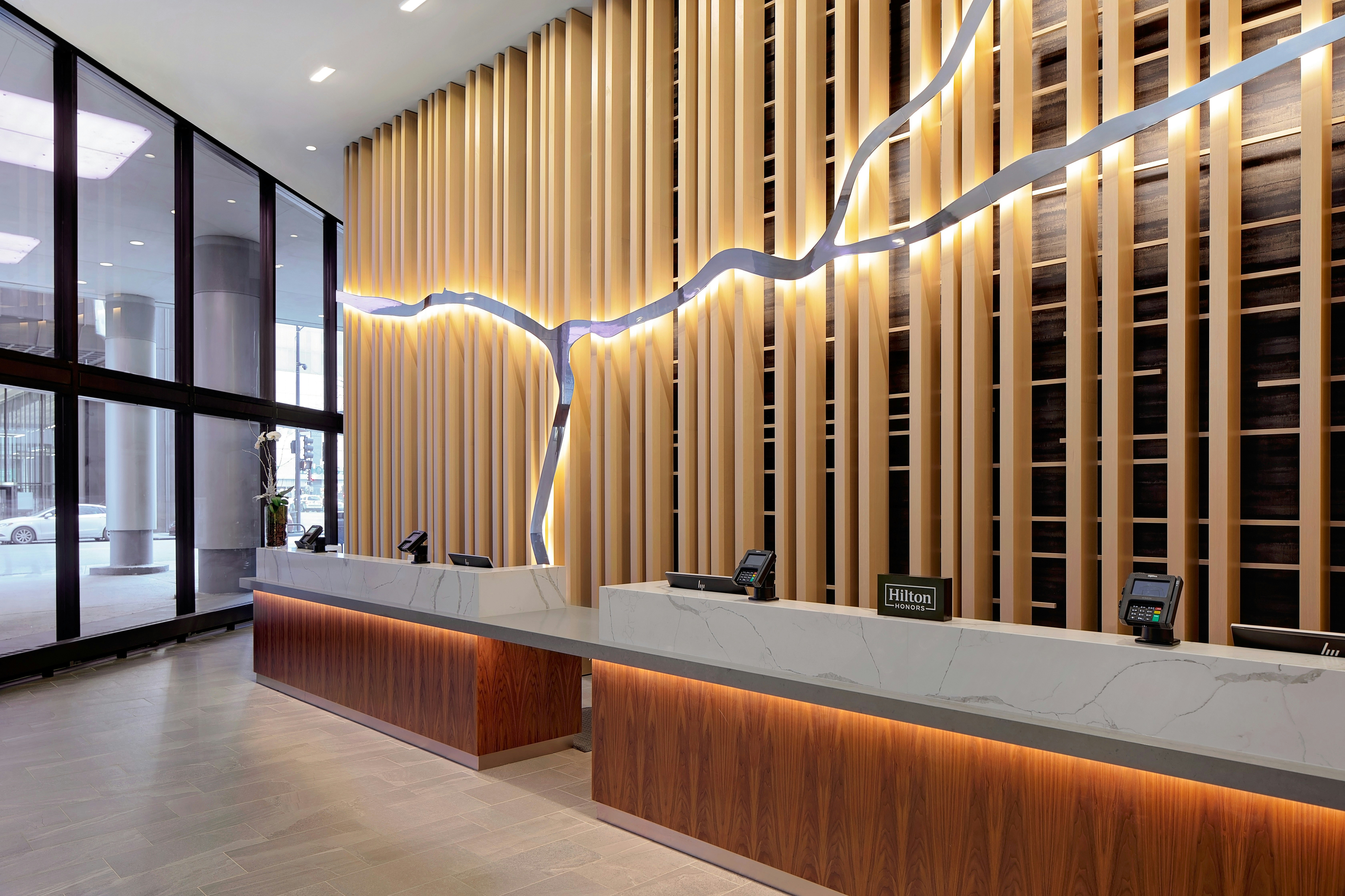 DoubleTree by Hilton Hotel Chicago Magnificent Mile 31/79