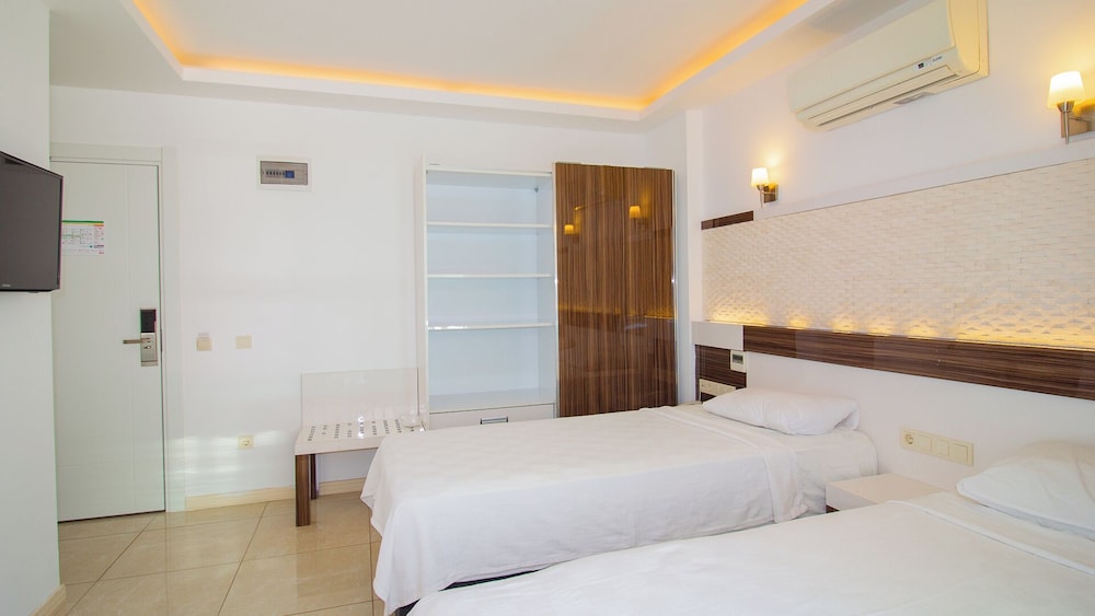 Kas Maki Hotel 13/50