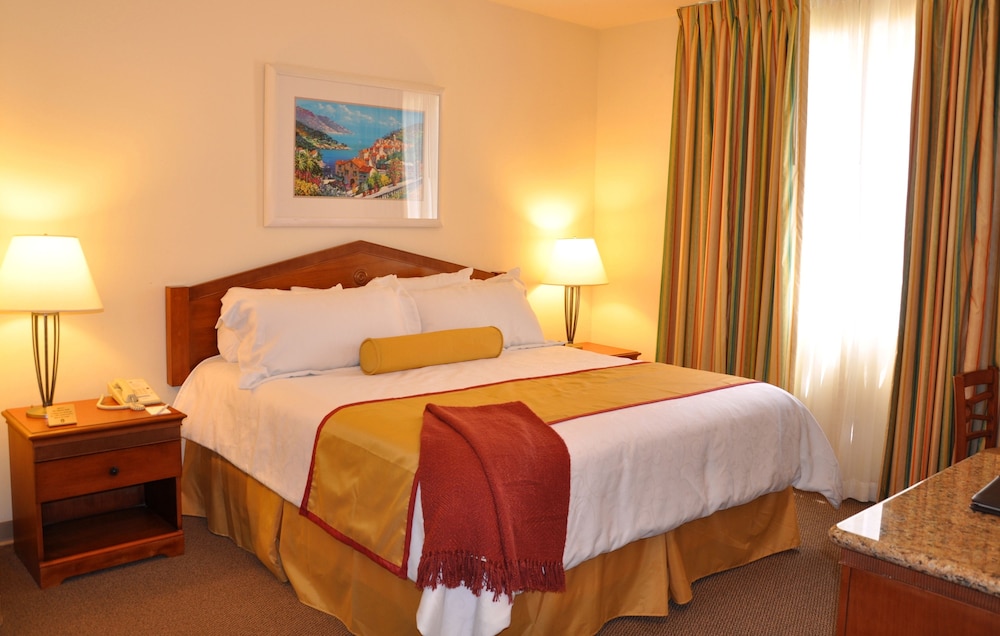 Club De Soleil All-Suite Resort 19/44