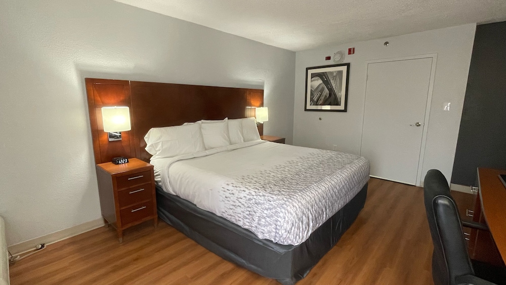 Econo Lodge Rockford Casino Area 12/37