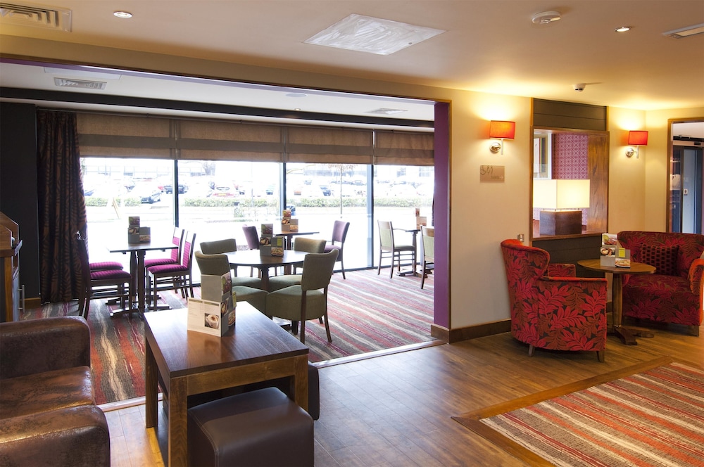 Premier Inn Warwick 37/53